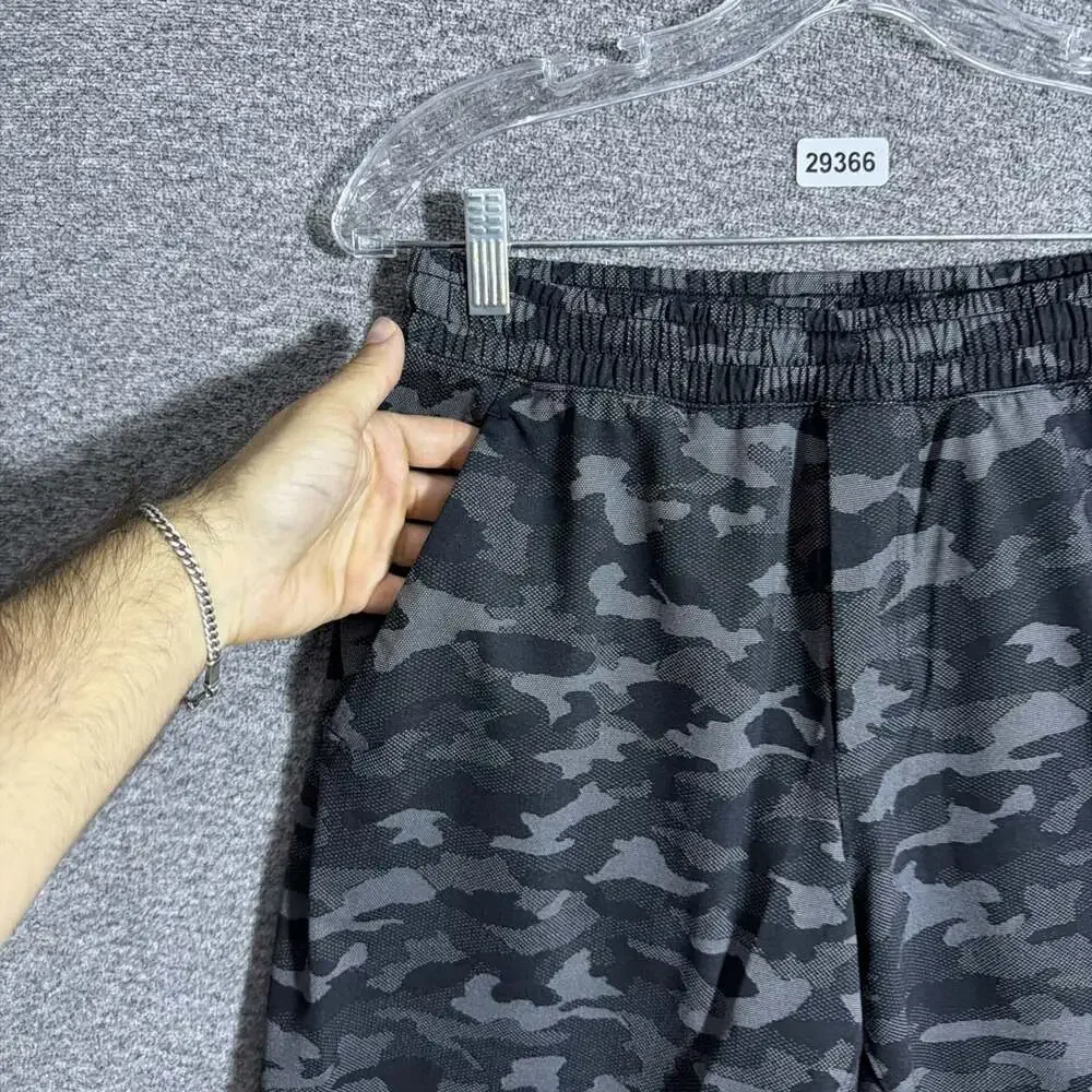 Lululemon Men’s Size Small Dark Camo 7